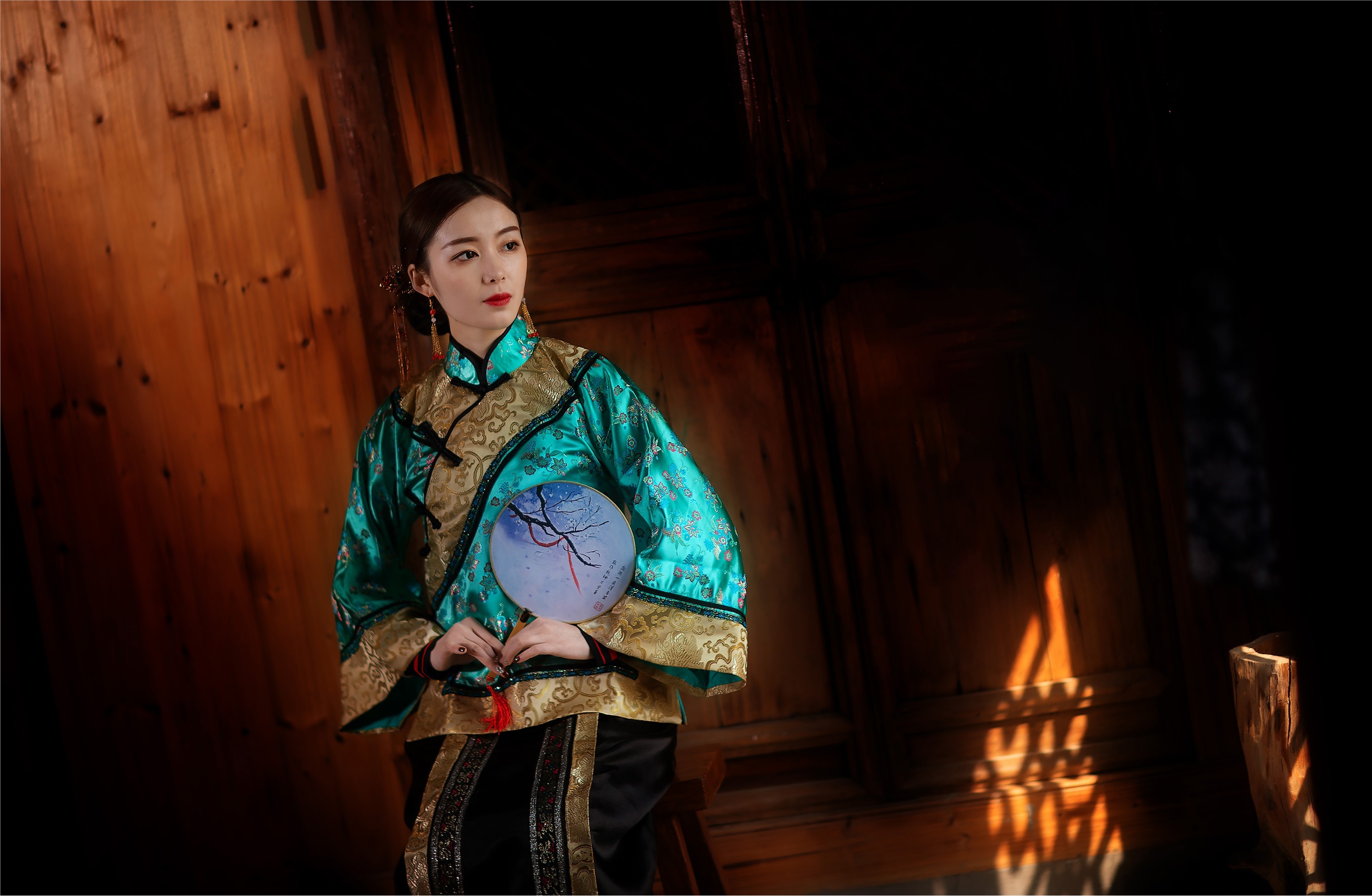 YITUYU艺图语 2021.08.14 往事如烟 小文